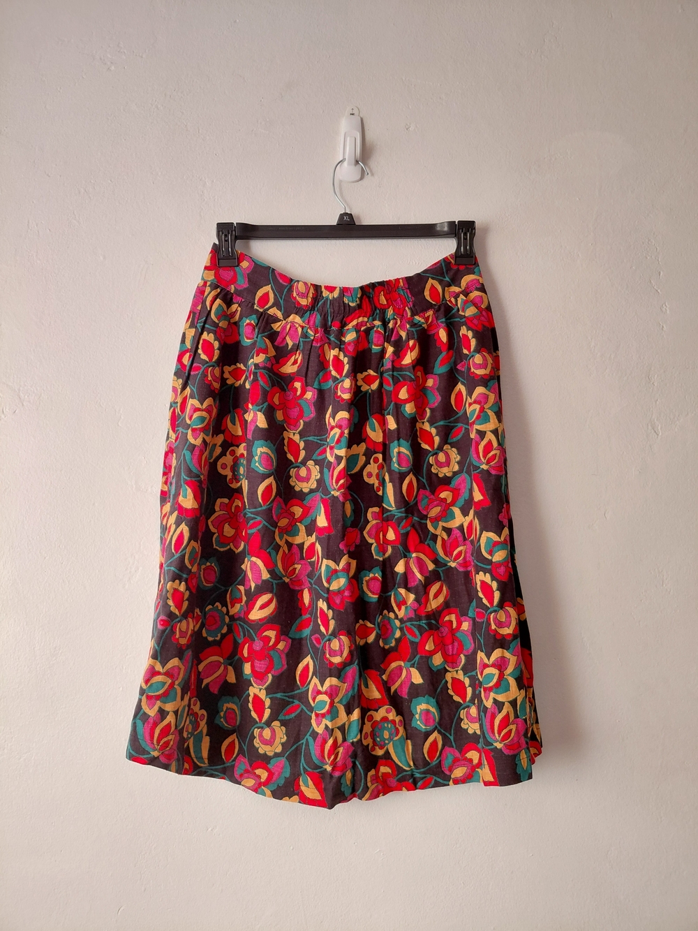 MODCLOTH Floral Linen Blend Skirt Black Pink Red Yellow - Picture 5 of 9